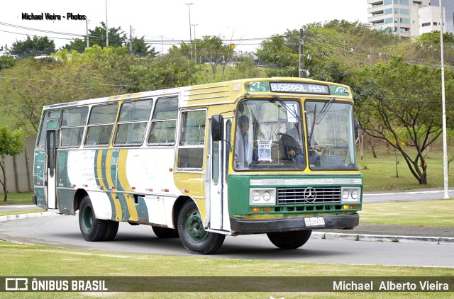 Associação de Preservação de Ônibus Clássicos 271 na cidade de Barueri, São Paulo, Brasil, por Michael  Alberto Vieira. ID da foto: 11398312.