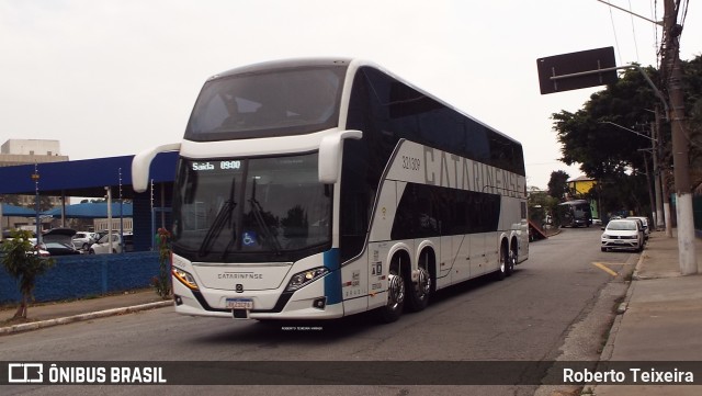 Auto Viação Catarinense 321309 na cidade de São Paulo, São Paulo, Brasil, por Roberto Teixeira. ID da foto: 11399304.