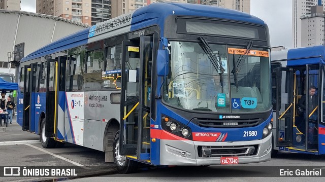 Viação Osasco 21.980 na cidade de Barueri, São Paulo, Brasil, por Eric Gabriel. ID da foto: 11402165.