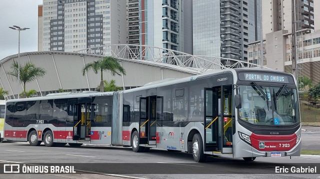Viação Metrópole Paulista - Zona Sul 7 3123 na cidade de Barueri, São Paulo, Brasil, por Eric Gabriel. Número da foto: #11403096.