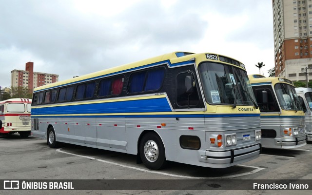 Ônibus Particulares 6923 na cidade de Barueri, São Paulo, Brasil, por Francisco Ivano. Número da foto: #11405387.