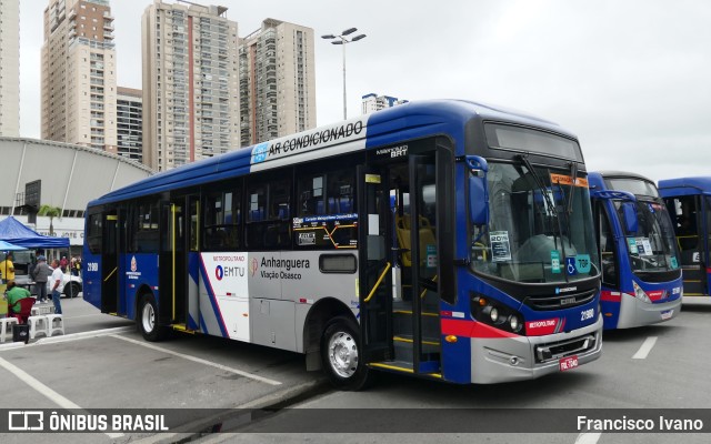 Viação Osasco 21.980 na cidade de Barueri, São Paulo, Brasil, por Francisco Ivano. Número da foto: #11405348.