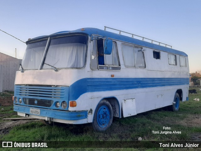 Motorhomes 6956 na cidade de Pelotas, Rio Grande do Sul, Brasil, por Toni Alves Júnior. ID da foto: 11406617.