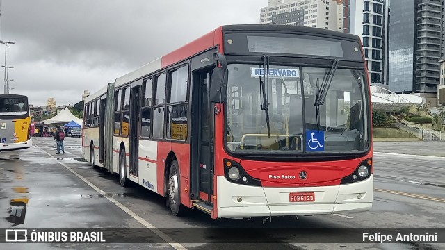 Express Transportes Urbanos Ltda 4 8880 na cidade de Barueri, São Paulo, Brasil, por Felipe Antonini . ID da foto: 11406484.