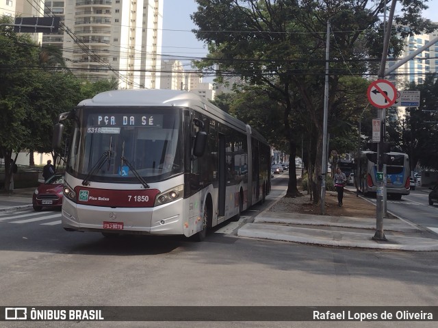 Viação Campo Belo 7 1850 na cidade de São Paulo, São Paulo, Brasil, por Rafael Lopes de Oliveira. Número da foto: #11407775.