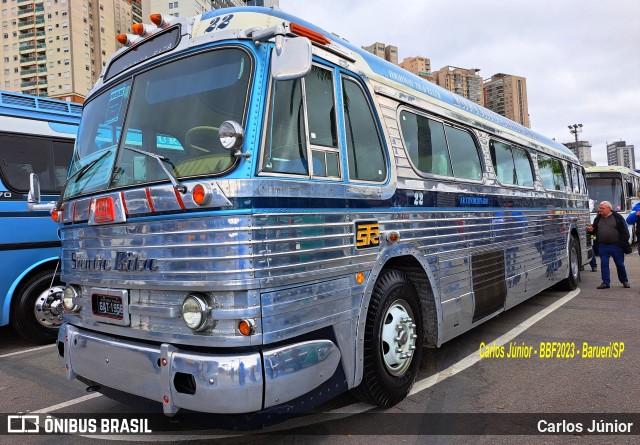 Turismo Santa Rita 22 na cidade de Barueri, São Paulo, Brasil, por Carlos Júnior. ID da foto: 11408134.