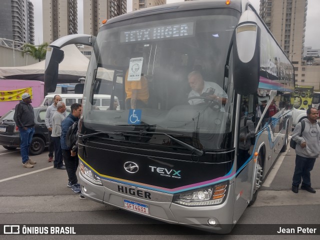 Higer KLQ111HYAEV na cidade de Barueri, São Paulo, Brasil, por Jean Peter. Número da foto: #11407817.