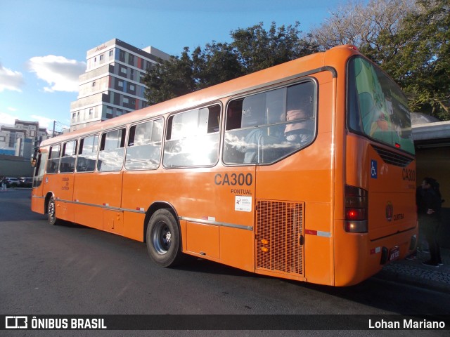 Auto Viação Santo Antônio CA300 na cidade de Curitiba, Paraná, Brasil, por Lohan Mariano. ID da foto: 11408492.