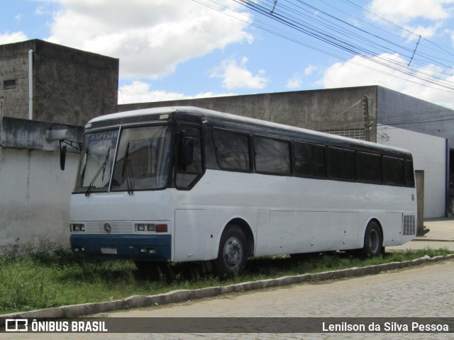 Ônibus Particulares 672 na cidade de Caruaru, Pernambuco, Brasil, por Lenilson da Silva Pessoa. ID da foto: 11331320.