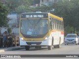 Empresa Metropolitana 248 na cidade de Recife, Pernambuco, Brasil, por Jonathan Silva. Número da foto: #:id.