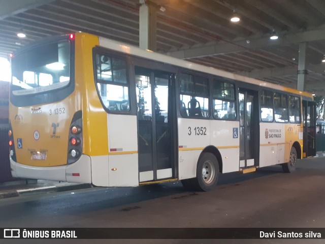 Viação Metrópole Paulista - Zona Leste 3 1352 na cidade de São Paulo, São Paulo, Brasil, por Davi Santos Silva. ID da foto: 11333629.