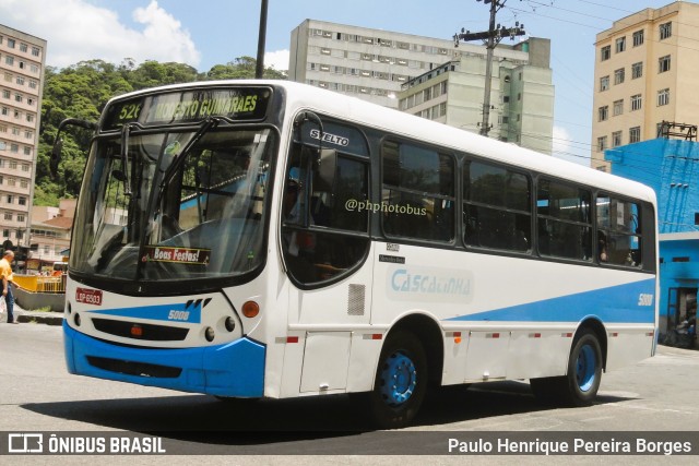 Viação Cascatinha 5008 na cidade de Petrópolis, Rio de Janeiro, Brasil, por Paulo Henrique Pereira Borges. Número da foto: #11334264.