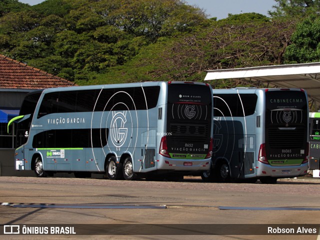 Viação Garcia 8652 na cidade de Paranavaí, Paraná, Brasil, por Robson Alves. ID da foto: 11336831.