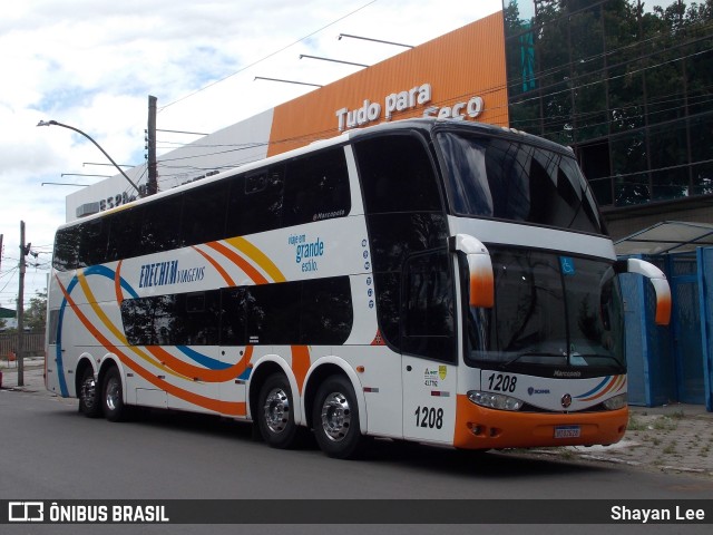 Erechim Viagens 1208 na cidade de Porto Alegre, Rio Grande do Sul, Brasil, por Shayan Lee. Número da foto: #11336751.