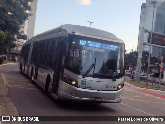 Sambaíba Transportes Urbanos 2 1574 na cidade de São Paulo, São Paulo, Brasil, por Rafael Lopes de Oliveira. Número da foto: #11339766.
