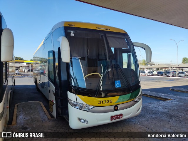 Empresa Gontijo de Transportes 21325 na cidade de Ribeirão Preto, São Paulo, Brasil, por Vanderci Valentim. ID da foto: 11342335.