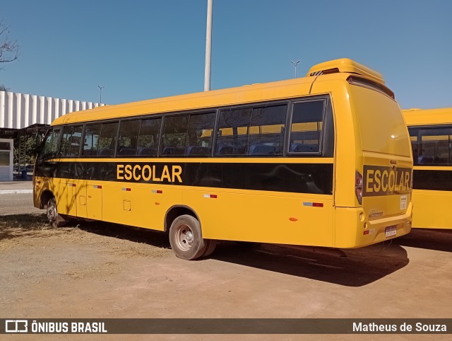 Escolares 6F14 na cidade de Núcleo Bandeirante, Distrito Federal, Brasil, por Matheus de Souza. ID da foto: 11343634.