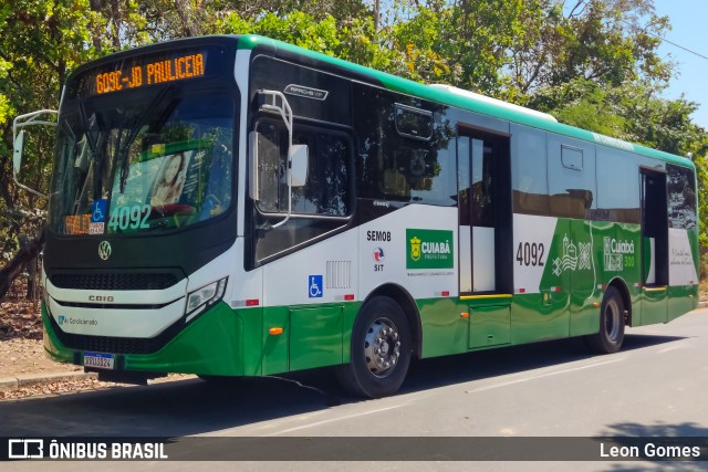 Integração Transportes 4092 na cidade de Cuiabá, Mato Grosso, Brasil, por Leon Gomes. ID da foto: 11344614.