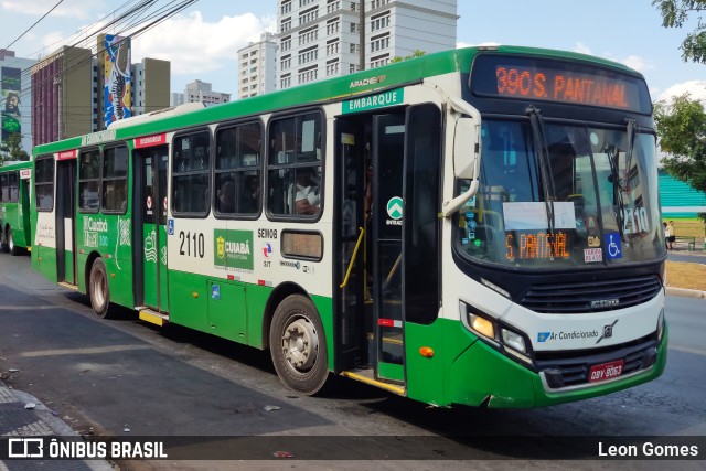 Rápido Cuiabá Transporte Urbano 2110 na cidade de Cuiabá, Mato Grosso, Brasil, por Leon Gomes. Número da foto: #11344556.