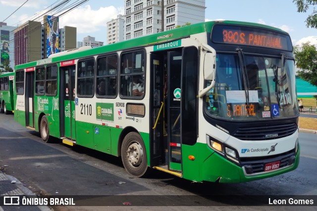 Rápido Cuiabá Transporte Urbano 2110 na cidade de Cuiabá, Mato Grosso, Brasil, por Leon Gomes. ID da foto: 11344556.