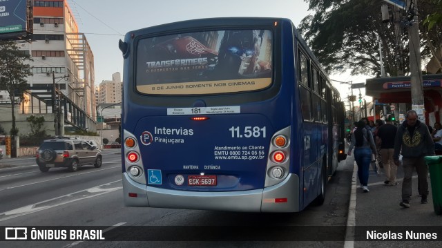 Viação Pirajuçara 11.581 na cidade de Taboão da Serra, São Paulo, Brasil, por Nicølas Nunes. Número da foto: #11343090.