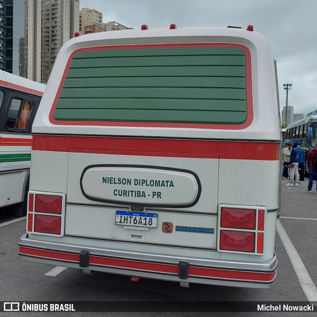 Ônibus Particulares IHT6A18 na cidade de Barueri, São Paulo, Brasil, por Michel Nowacki. Número da foto: #11412190.