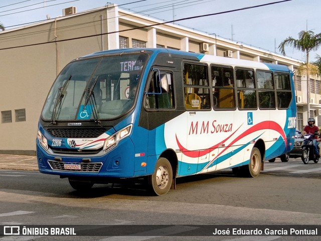 Auto Viação MM Souza Turismo 22806 na cidade de Capivari, São Paulo, Brasil, por José Eduardo Garcia Pontual. Número da foto: #11411040.