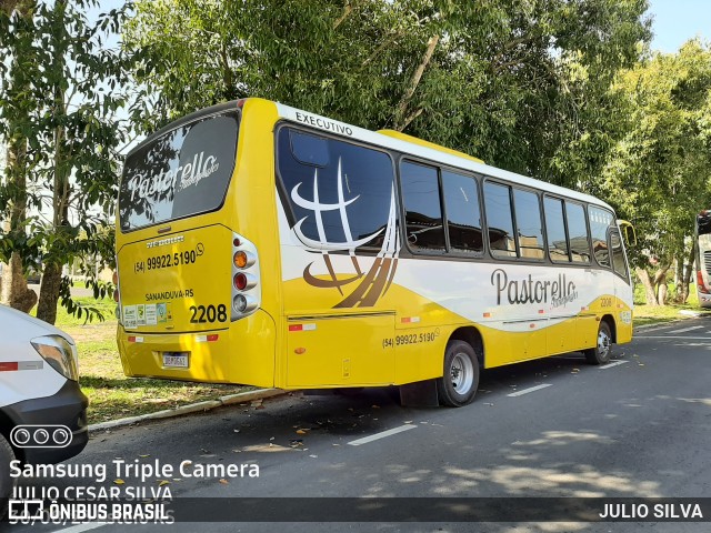 Pastorello Transportes 2208 na cidade de Esteio, Rio Grande do Sul, Brasil, por JULIO SILVA. Número da foto: #11410338.