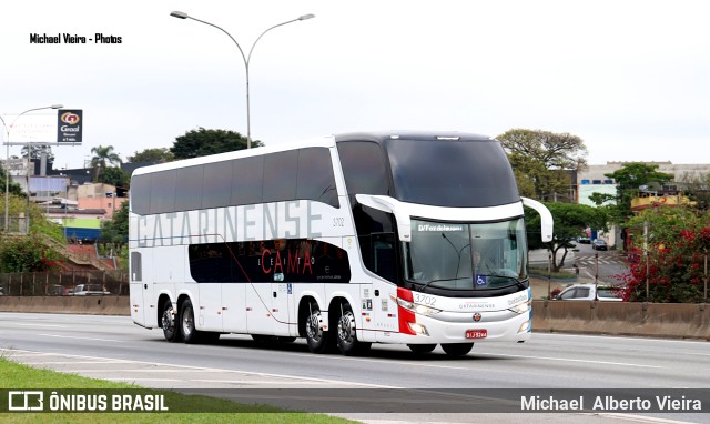 Auto Viação Catarinense 3702 na cidade de Barueri, São Paulo, Brasil, por Michael  Alberto Vieira. ID da foto: 11438446.