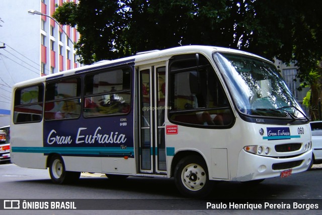 Gran Eufrasia Turística 060 na cidade de Barra do Piraí, Rio de Janeiro, Brasil, por Paulo Henrique Pereira Borges. Número da foto: #11440395.