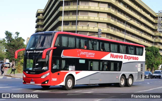 Nuevo Expreso 7600 na cidade de Ciudad Autónoma de Buenos Aires, Argentina, por Francisco Ivano. Número da foto: #11440667.