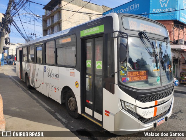 UniRio Transportes RJ 228.038 na cidade de Belford Roxo, Rio de Janeiro, Brasil, por Walace dos Santos. ID da foto: 11440902.