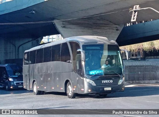 Iveco 1101 na cidade de Belo Horizonte, Minas Gerais, Brasil, por Paulo Alexandre da Silva. ID da foto: 11442822.