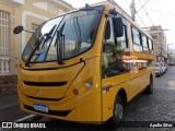 Escolares 265 na cidade de Cruzeiro, São Paulo, Brasil, por Apollo Silva. Número da foto: #:id.