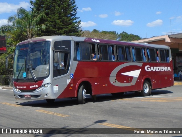 Expresso Gardenia 3625 na cidade de Três Corações, Minas Gerais, Brasil, por Fábio Mateus Tibúrcio. ID da foto: 11445814.