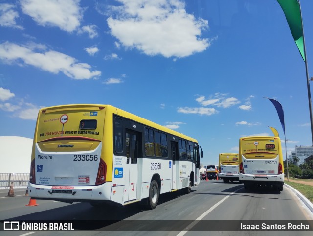 Viação Pioneira 233056 na cidade de Brasília, Distrito Federal, Brasil, por Isaac Santos Rocha. Número da foto: #11450724.