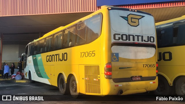 Empresa Gontijo de Transportes 17065 na cidade de João Monlevade, Minas Gerais, Brasil, por Fábio Paixão. ID da foto: 11454653.