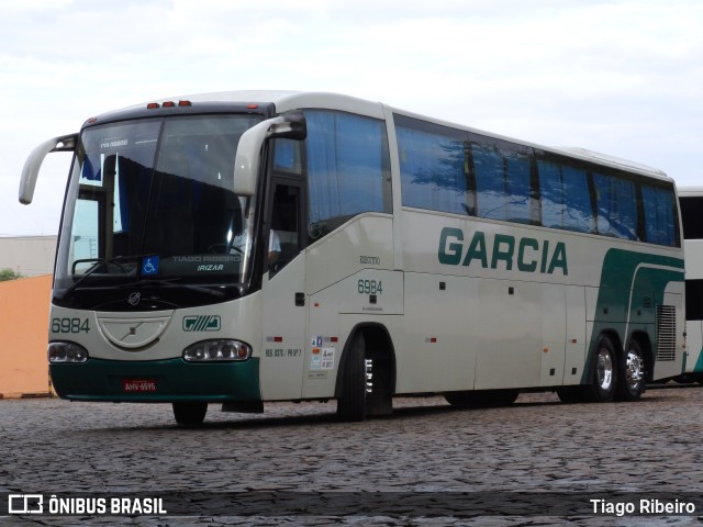 Viação Garcia 6984 na cidade de Londrina, Paraná, Brasil, por Tiago Ribeiro. Número da foto: #11456224.