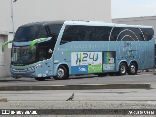 Viação Garcia 8402 na cidade de Rio de Janeiro, Rio de Janeiro, Brasil, por Augusto César. Número da foto: #11456528.