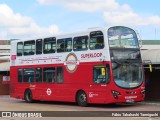 Metrobus WVL495 na cidade de London, Greater London, Inglaterra, por Fábio Takahashi Tanniguchi. ID da foto: :id.