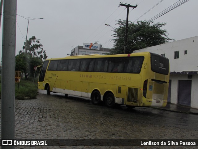 Viação Itapemirim 9551 na cidade de Caruaru, Pernambuco, Brasil, por Lenilson da Silva Pessoa. ID da foto: 11462576.