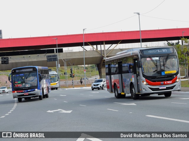 Pêssego Transportes 4 7637 na cidade de São Paulo, São Paulo, Brasil, por David Roberto Silva Dos Santos. Número da foto: #11463405.