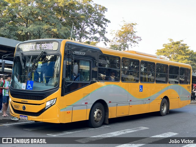 VISAC Viação Santa Clara 11067 na cidade de Foz do Iguaçu, Paraná, Brasil, por João Victor. Número da foto: #11464145.