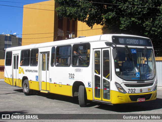 Empresa Metropolitana 702 na cidade de Jaboatão dos Guararapes, Pernambuco, Brasil, por Gustavo Felipe Melo. ID da foto: 11467861.