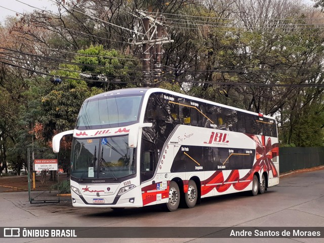 JBL Turismo 8500 na cidade de São Paulo, São Paulo, Brasil, por Andre Santos de Moraes. ID da foto: 11466535.