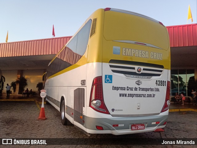 Empresa Cruz 43901 na cidade de Cordeirópolis, São Paulo, Brasil, por Jonas Miranda. Número da foto: #11464443.