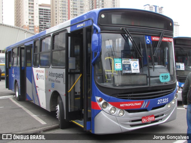 BB Transportes e Turismo 27.525 na cidade de Barueri, São Paulo, Brasil, por Jorge Gonçalves. Número da foto: #11414958.