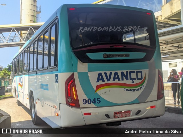 Avanço Transportes 9045 na cidade de Lauro de Freitas, Bahia, Brasil, por André Pietro  Lima da Silva. Número da foto: #11412927.