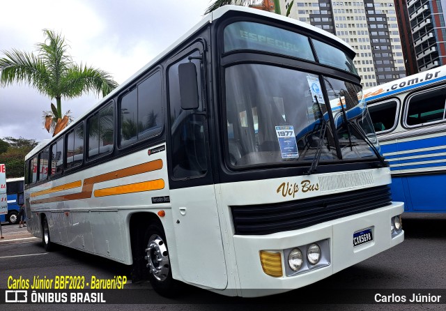 Vip Bus Comércio de Ônibus 1977 na cidade de Barueri, São Paulo, Brasil, por Carlos Júnior. ID da foto: 11412574.