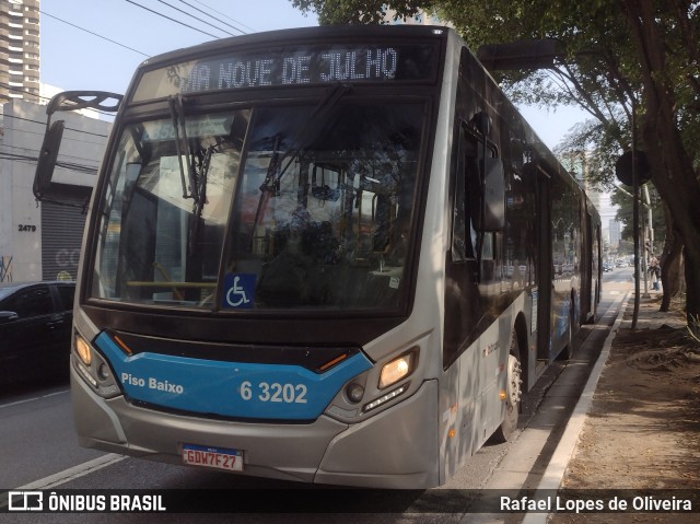 Viação Paratodos > São Jorge > Metropolitana São Paulo > Mobibrasil 6 3202 na cidade de São Paulo, São Paulo, Brasil, por Rafael Lopes de Oliveira. Número da foto: #11412889.